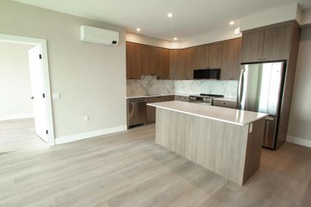 Westview — 515 - Photo 3