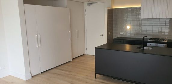 Unfurnished, Ground Floor 2 Bedroom Apartment - walk to schools, bars/cafes, public transport and the Brisbane River - Photo 2