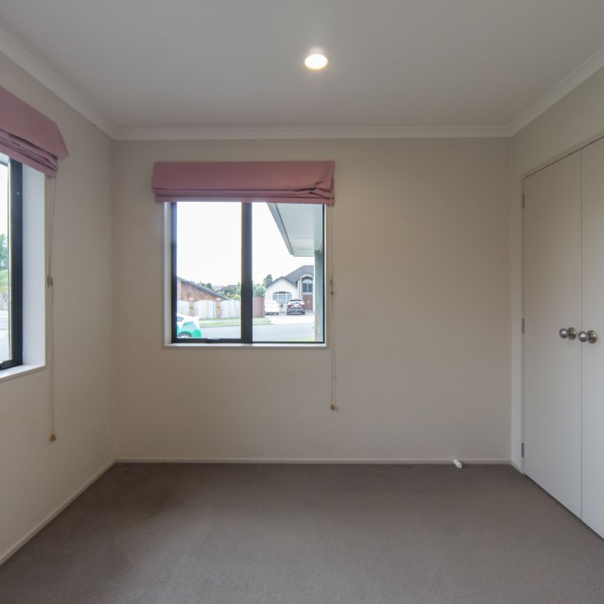 Four Bedroom Family Home - Photo 1