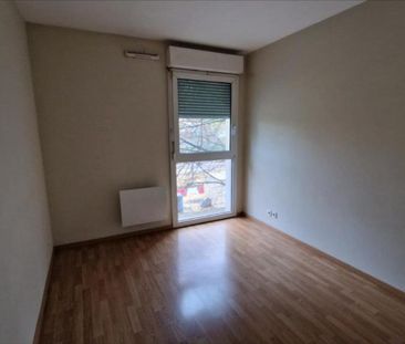 LILLE-A 2 PAS DE LA GARE - T2 DE 50 M² AVEC BALCON + PARKING SOUS S... - Photo 4