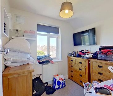 3 bedroom semi-detached house to rent - Photo 2