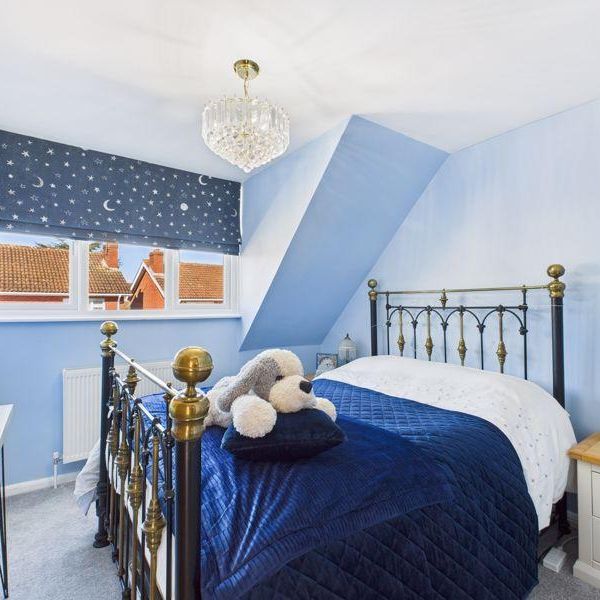 4 bedroom detached house to rent - Photo 1