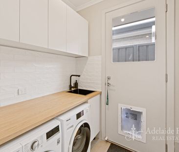 Modern Home with Low Maintenance Backyard! | Available 19/12/25 - Photo 3