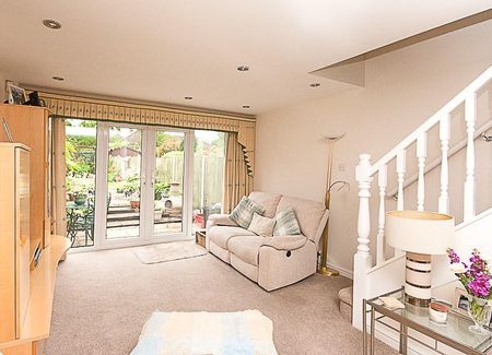 2 bedroom cottage to rent - Photo 2