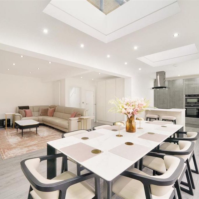 5 bedroom semi-detached house to rent - Photo 1