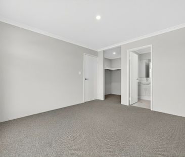 Everything you need and more - Photo 2