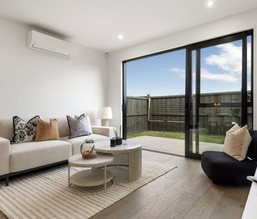 Karaka - 4 Bedrooms with 3 Bathrooms - Photo 2