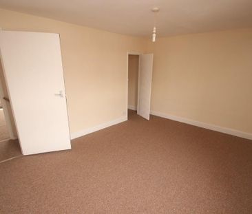 2 bedroom maisonette to rent - Photo 5