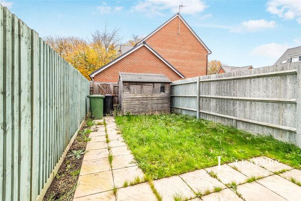 4 bedroom house to rent - Photo 1