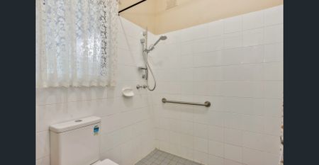 MODERN LIVING IN CONVENIENT LOCATION - Photo 2