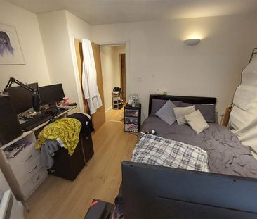 Colum Road Cardiff - Photo 4