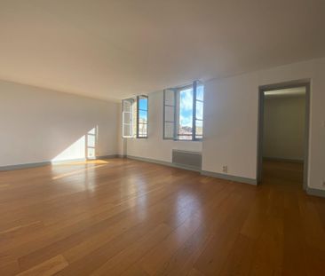 Location Appartement 2 pièces 75m² AVIGNON 84000 - Photo 2