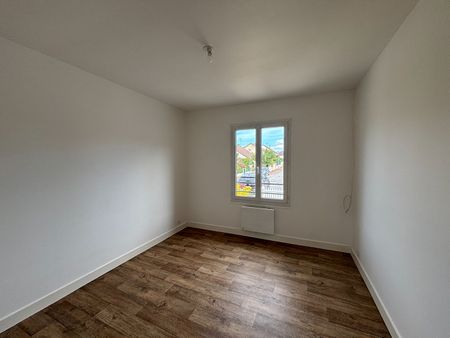 Location Maison 4 pièces 80m² - Photo 4