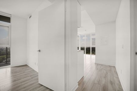 For Lease - 33 Helendale Avenue Unit# 1612, Toronto, Ontario - Photo 4
