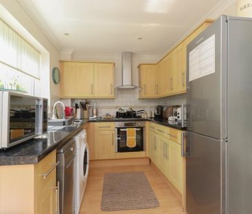 3 bedroom semi-detached house to rent - Photo 1