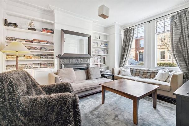 2 bedroom maisonette to rent - Photo 1