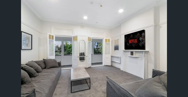 Fantastic Studio House | Studio For Rent - Photo 1