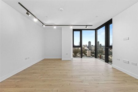 Exquisite Two-Bedroom Apartment in a Luxury new development at the Heart of the city. - Photo 5