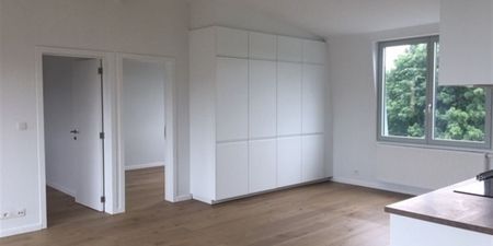 Appartement te huur in Wilrijk voor € 950 met 2 slaapkamers - Photo 2