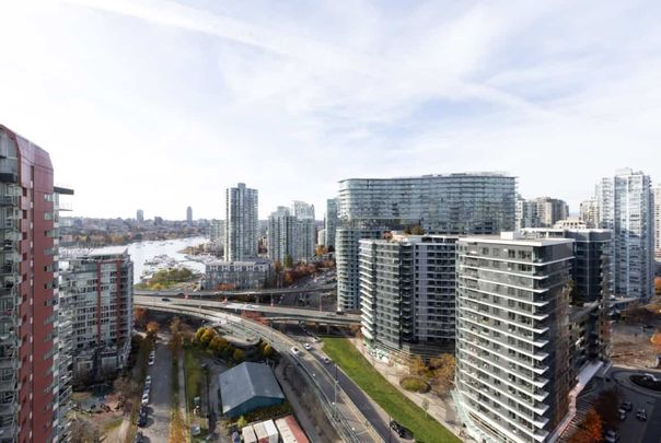 2605-33 Smithe St, Vancouver - Photo 1