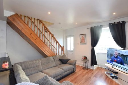 25 Bloomfield Crescent, Belfast, BT5 5AT - Photo 2