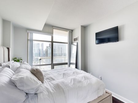 For Lease - 35 Mariner Terrace Unit# 3707, Toronto, Ontario - Photo 2