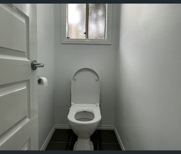 Spacious 3-Bedroom Home for rental - Close to M1 and Local Schools - Photo 4