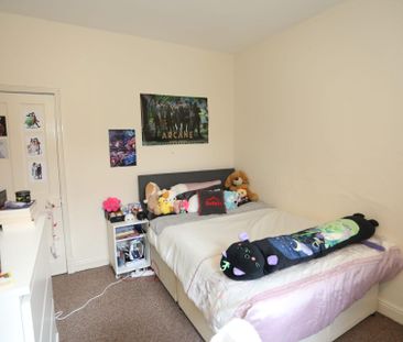 Grasmere Street (4 bed) - Photo 3