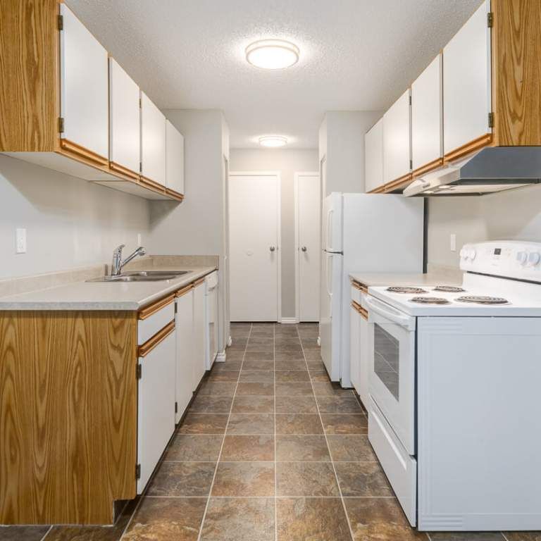 Renovated Suite - 2 Bedroom - Photo 1