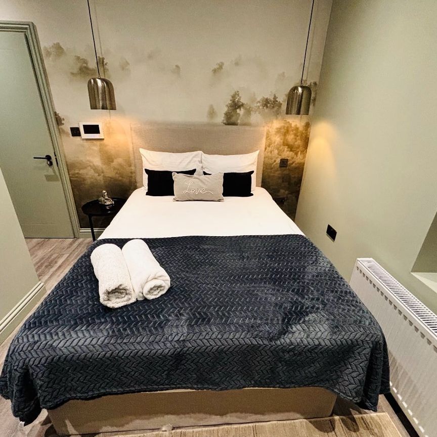 Room in a Shared House, Buckleigh Road, SW16 - Photo 1