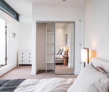 3 bedroom flat to rent - Photo 3