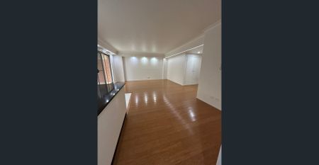 Modern Two Bedroom Apartment in the Heart of Liverpool - Photo 4