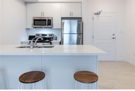 For Lease - 101 Shoreview Place Unit# 616, Hamilton, Ontario - Photo 4