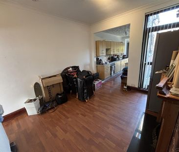 3 BED Terraced House To rent - Photo 2