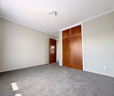 2 br unit available immediately - Photo 5