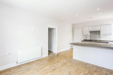 1 bedroom flat to rent - Photo 3