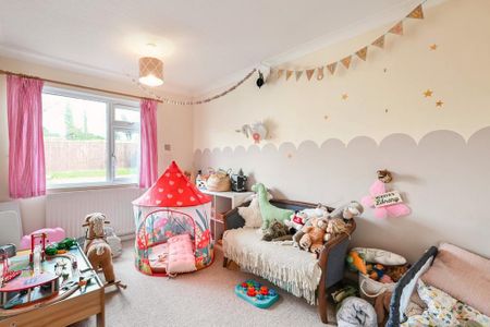 2 bedroom bungalow to rent - Photo 2