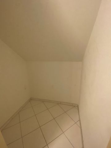 "GROSSE DACHWOHNUNG - EIGENTUMSSTANDARD" - Foto 5