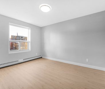 145 York St - Photo 1