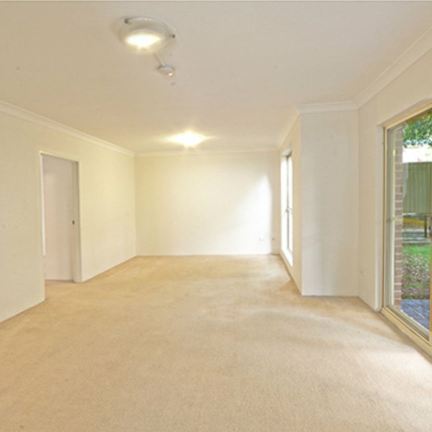 Villa-Style Dwelling with Private Entrance - Photo 1