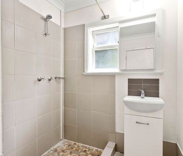 2/18 Flinders Street, - Photo 4