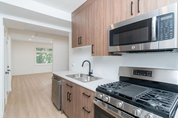 For Lease - 127 Victoria Avenue Unit# 6, Hamilton, Ontario - Photo 1