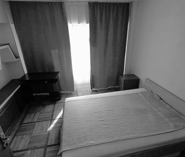 Apartament 3 camere , CENTRAL - ,INDEPENDENTEI - UMF - Fotografie 4