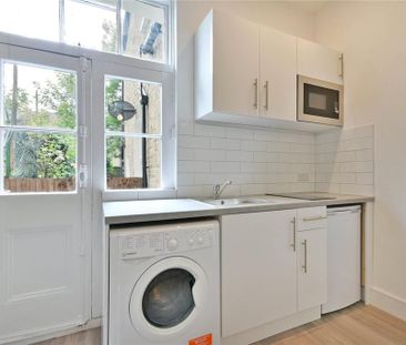 Studio to rent - Photo 5