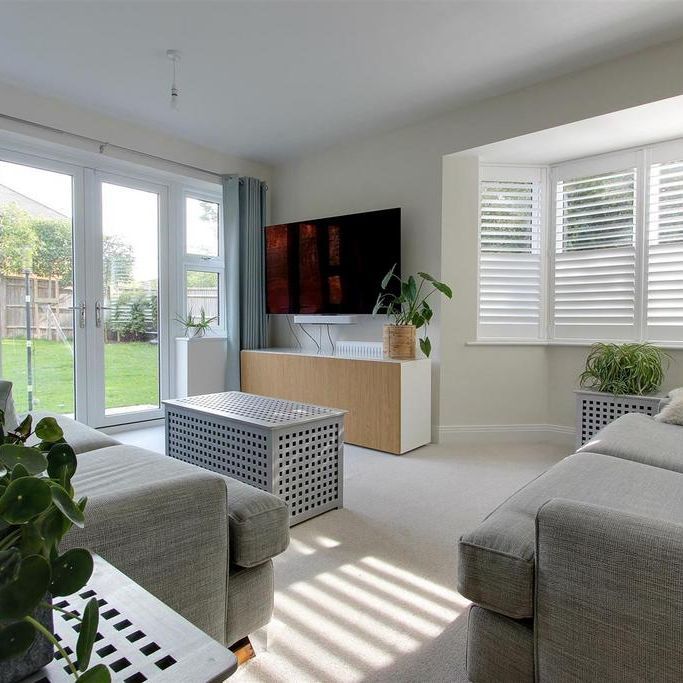 4 bedroom detached house to rent - Photo 1