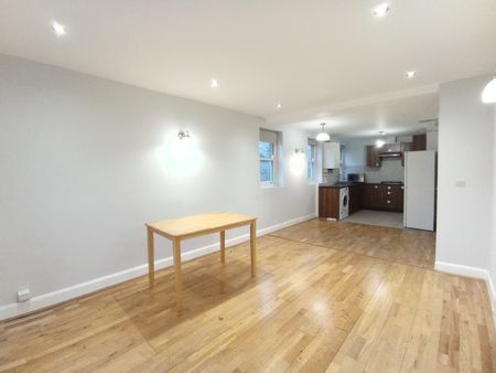 3 Bed Flat, Talbot Road, N15 - Photo 2
