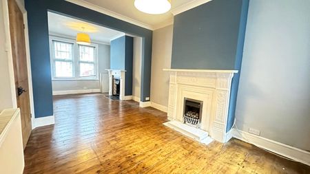 2 bedroom house to rent Ridgway Road, Luton, Bedfordshire, LU2 - Photo 5