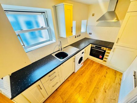 2 bedroom apartment to rent - Photo 3