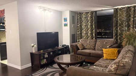 For Lease - 15 Kensington Road Unit# 710, Brampton, Ontario - Photo 2