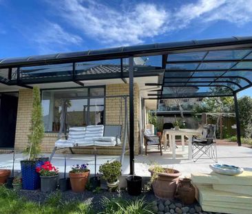 3 Bedroom home in Flat Bush, with solar power ... - Photo 5